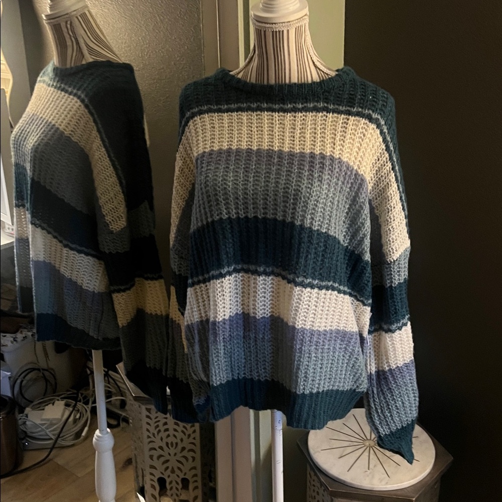 NWT. O'Neill, Medium, Teal Green & Cream Striped Knit Sweater